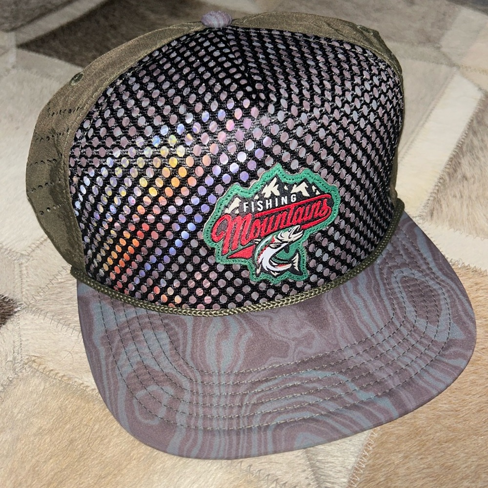 Fishing mountains flatbrim. Mesh netting front panel